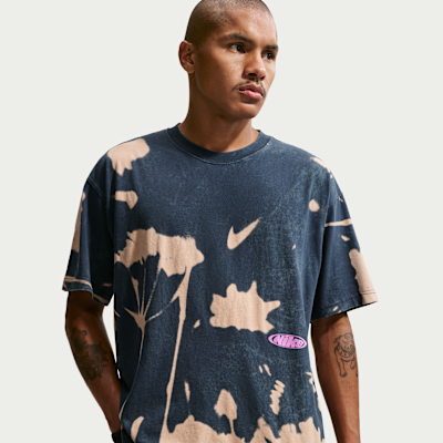 Nike Sportswear T-Shirt. Nike.com